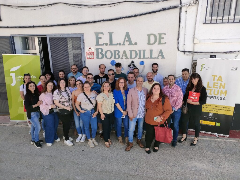 Jornada Temática en la entidad local autónoma de La Bobadilla, para conocer casos de éxito empresarial y posibilidades de contratación en la comarca.